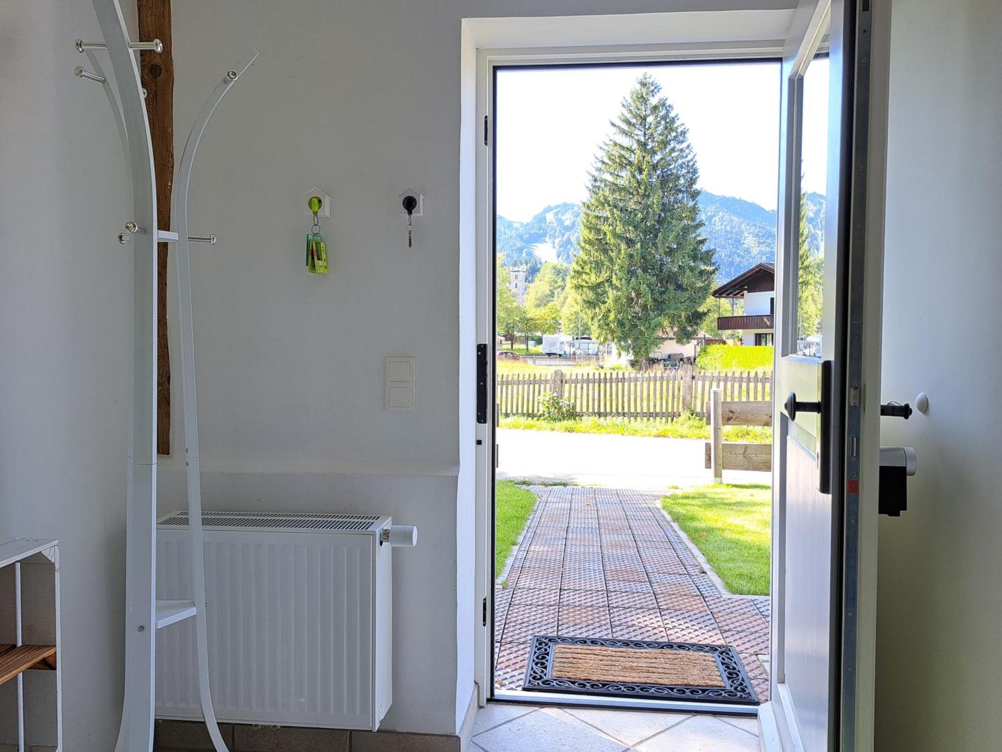 Neu! Ferienwohnungen Im Lueftlmalereck, Hennalahaus Oberammergau Dış mekan fotoğraf